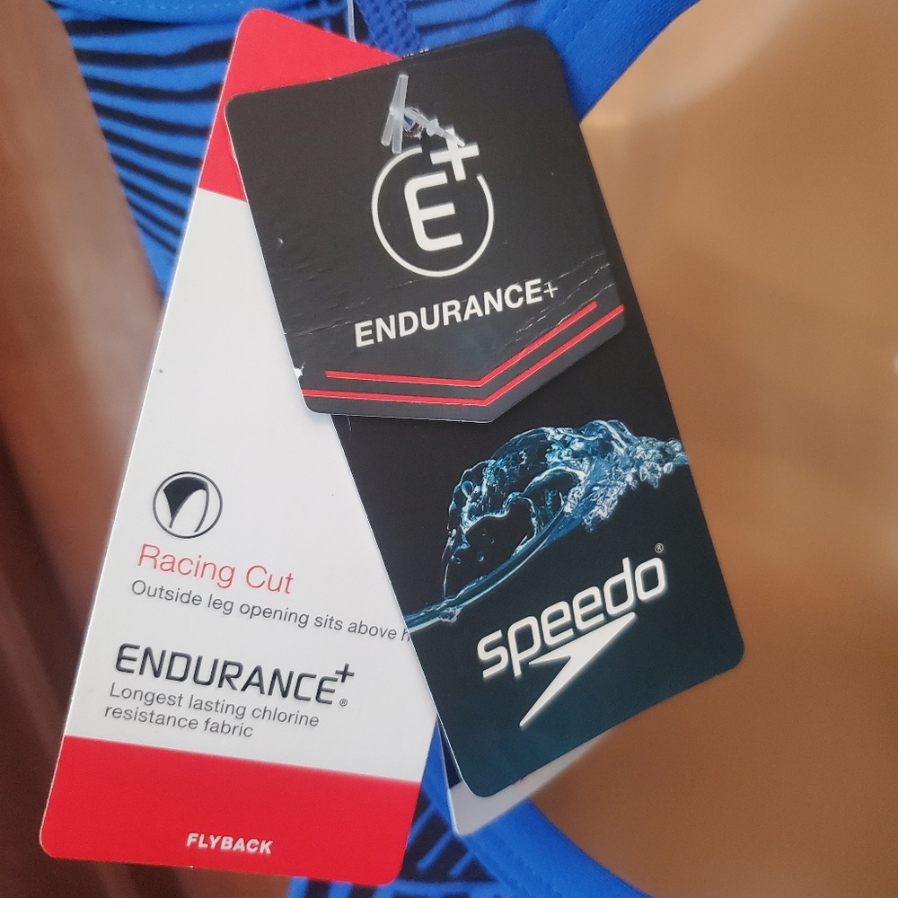 Speedo endurance suit size 28 - Picture 5 of 7